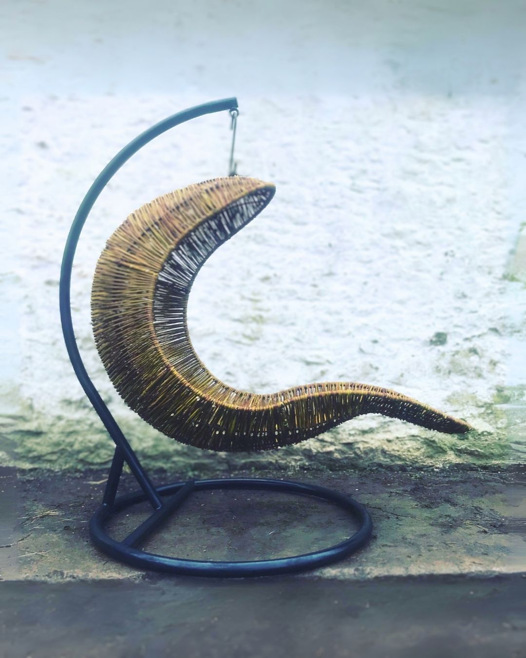 Willow Cresent Chair